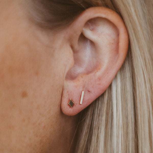 Diamond stud earring
