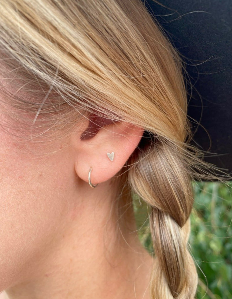 Tiny hoop earrings - huggies