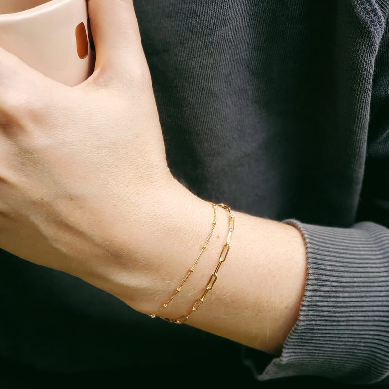 Satellite bracelet