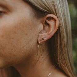 Curve threader earrings