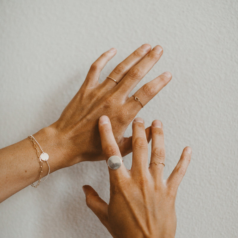 Knot ring