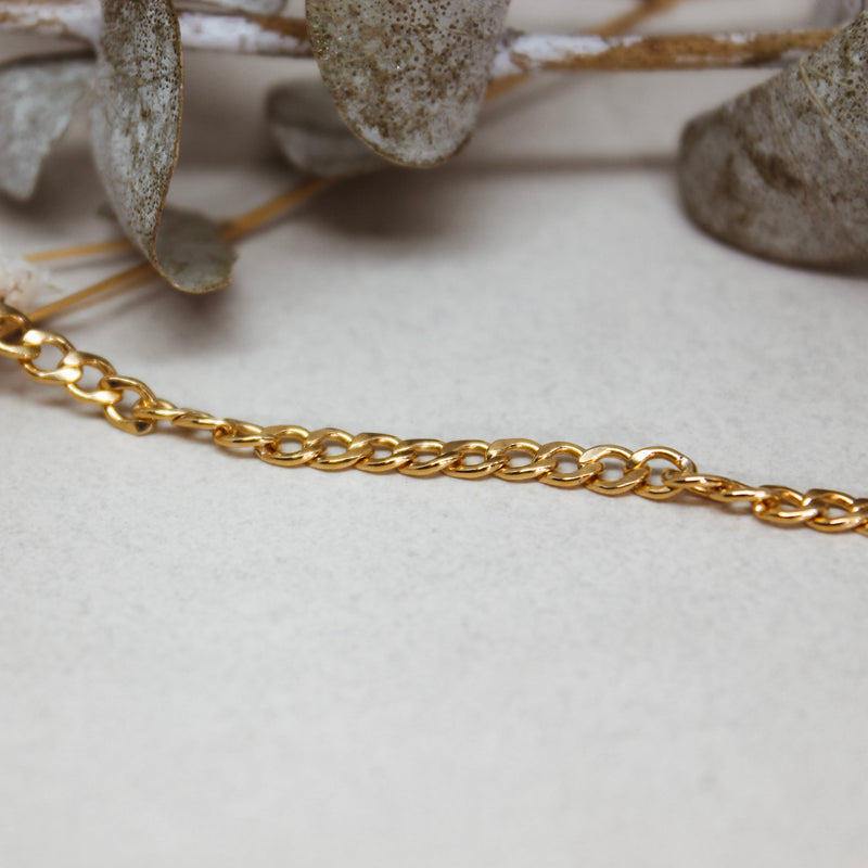 Large curb chain bracelet