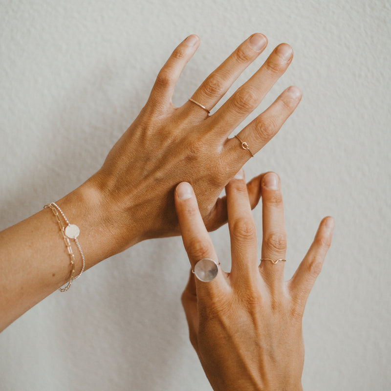 Knot ring